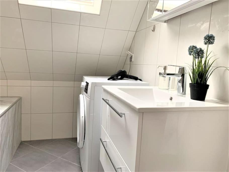 Uni-Klinikum- Zentrale Lage Von Holsterhausen Lejlighed Essen Eksteriør billede